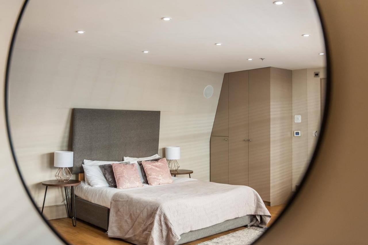 The Hay Stables - Stones Throw To Oxford Street Apartment London Bagian luar foto